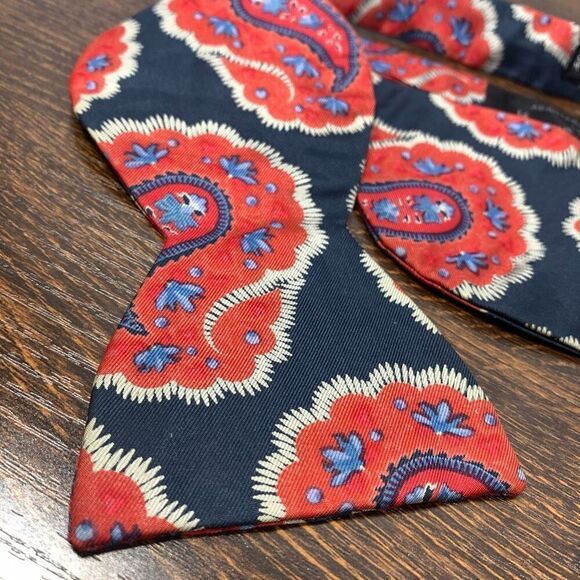 Men's Vintage Floral Paisley Design Bow Tie Red/Blue Adjustable - Picture 3 of 5